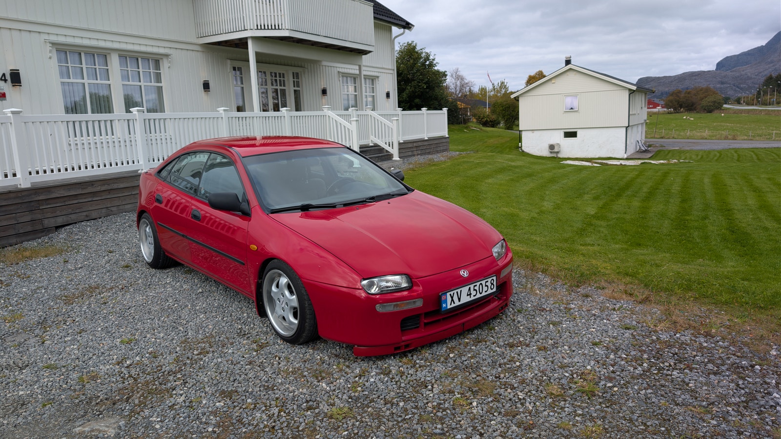 Mazda 323F 1.5 Manual, 88hp, 1997