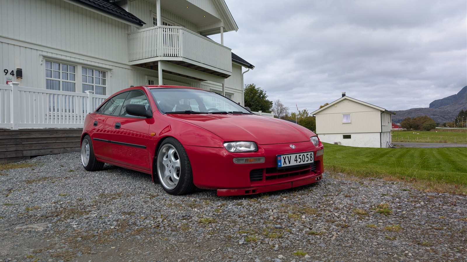 Mazda 323F 1.5 Manual, 88hp, 1997