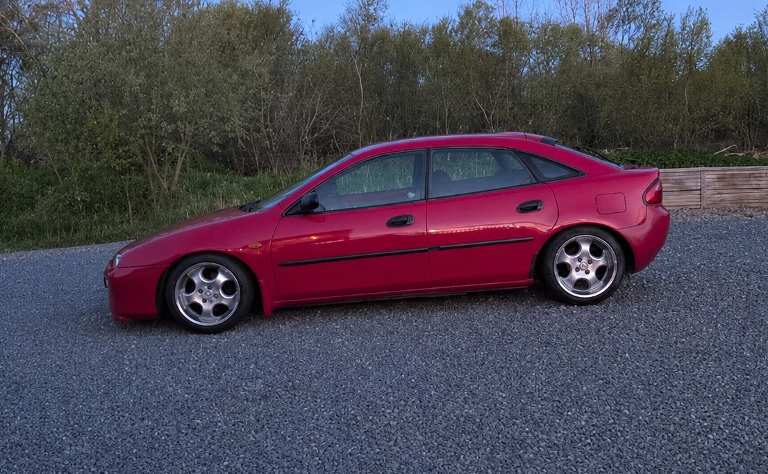 Mazda 323F 1.5 Manual, 88hp, 1997