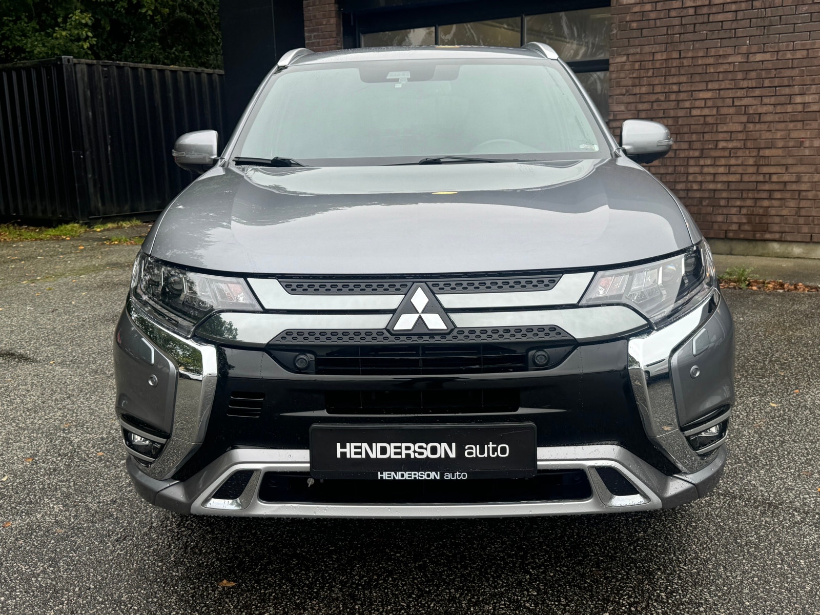 Mitsubishi Outlander PHEV CVT, 224hp, 2020