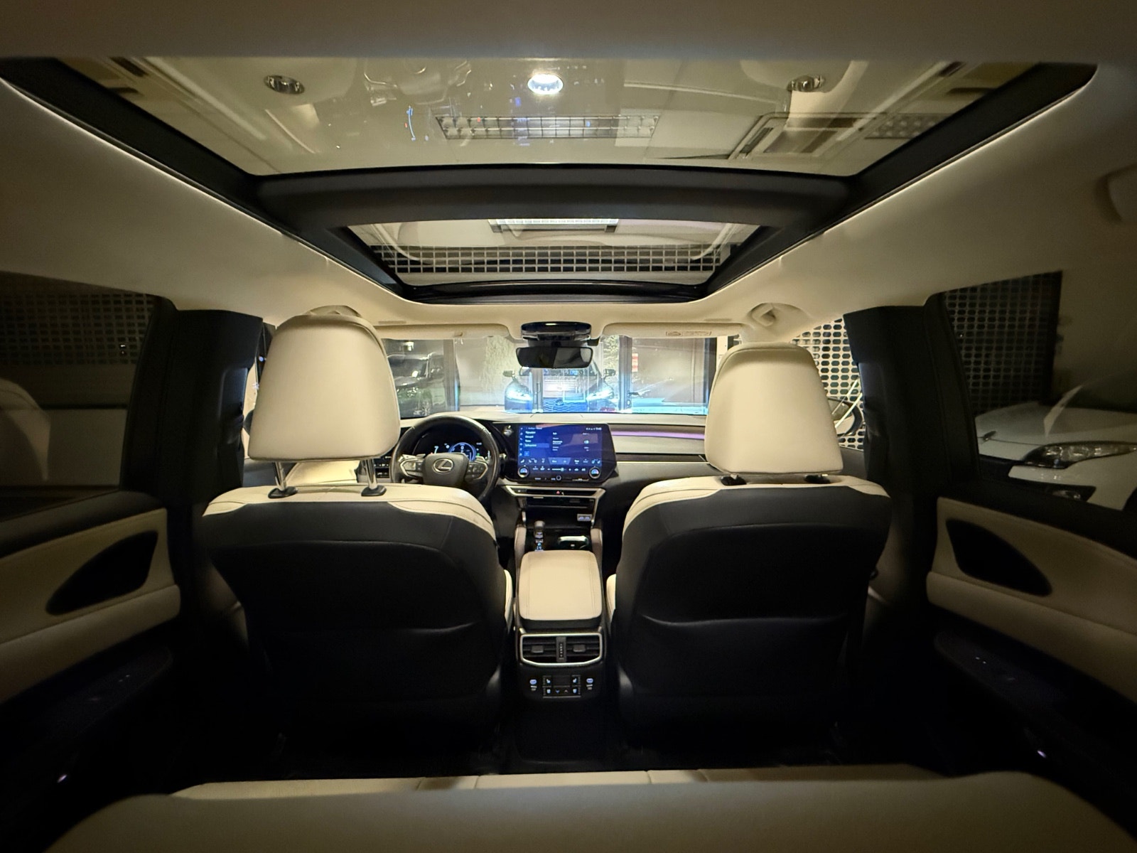 Lexus RX 450h+ E-CVT, 309hp, 2023