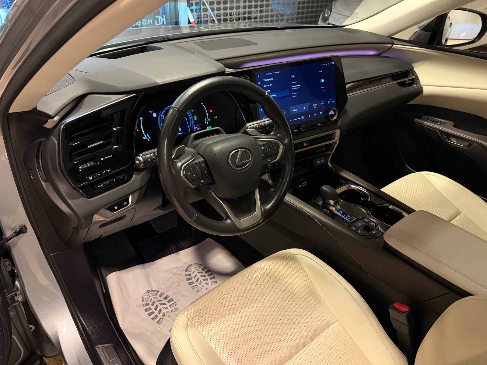Lexus RX 450h+ E-CVT, 309hp, 2023