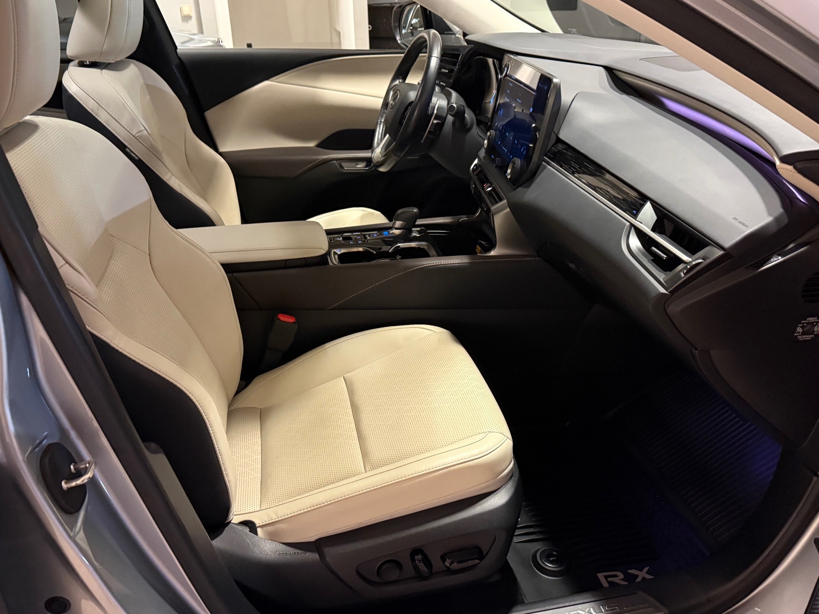 Lexus RX 450h+ E-CVT, 309hp, 2023