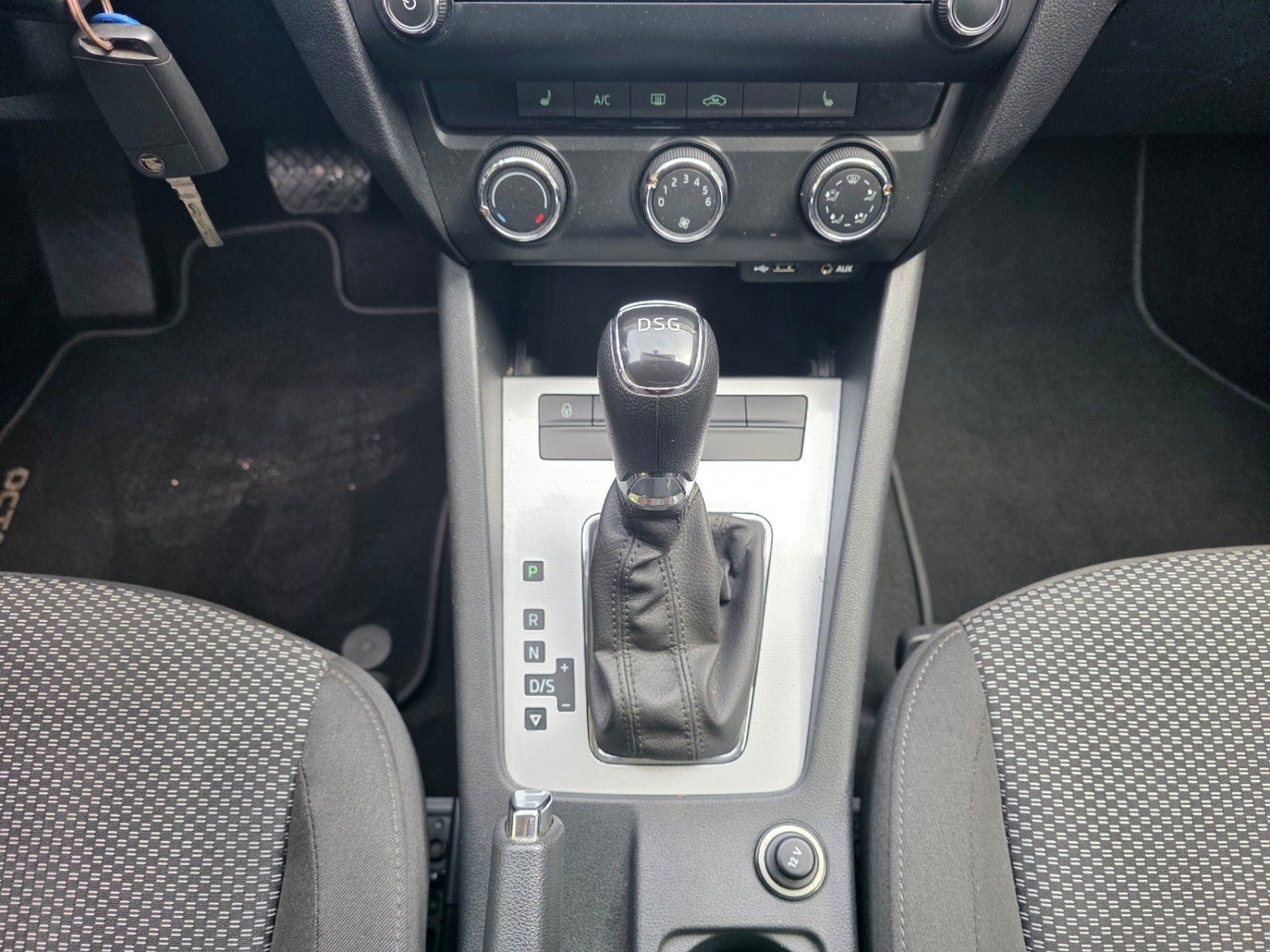 Škoda Octavia Kombi 1.2 TSI DSG Sekventiell, 105hk, 2015