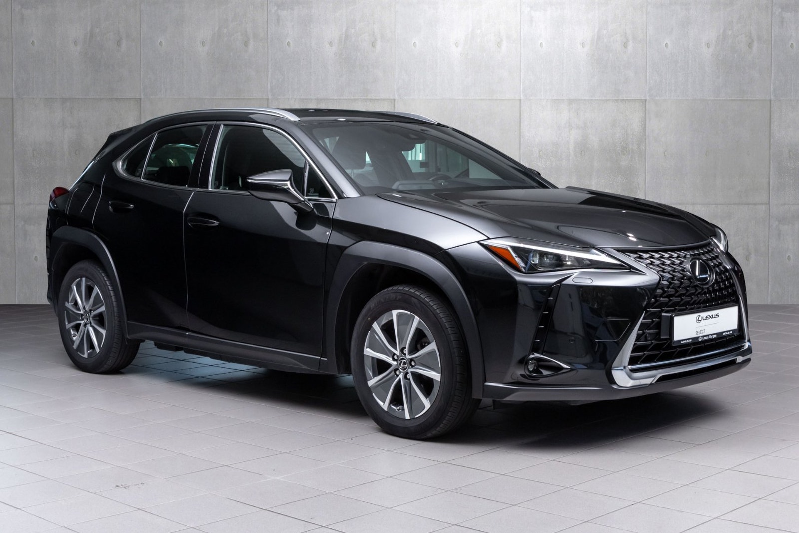 Lexus UX 300e, 204ps, 2023