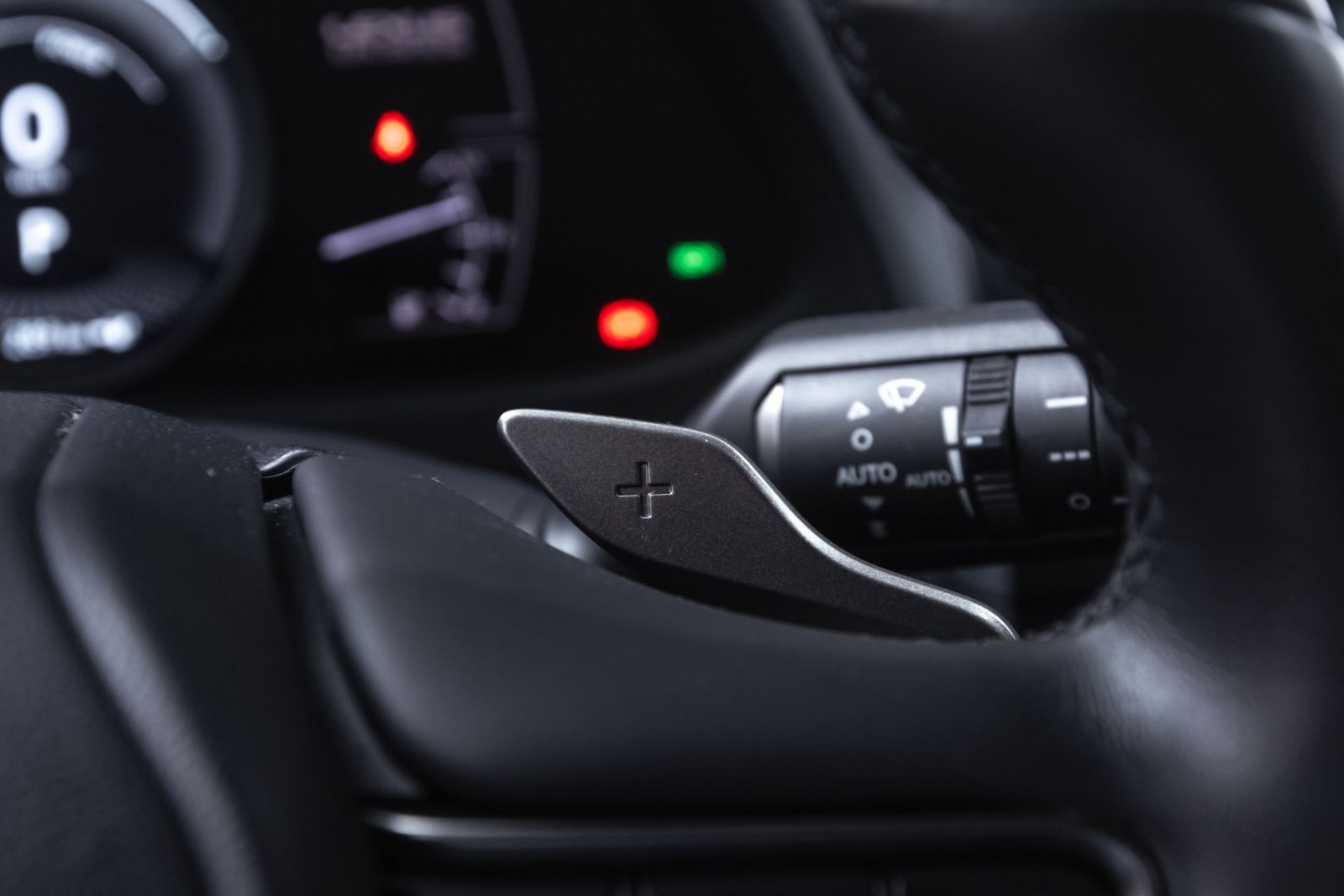 Lexus UX 300e, 204ps, 2023