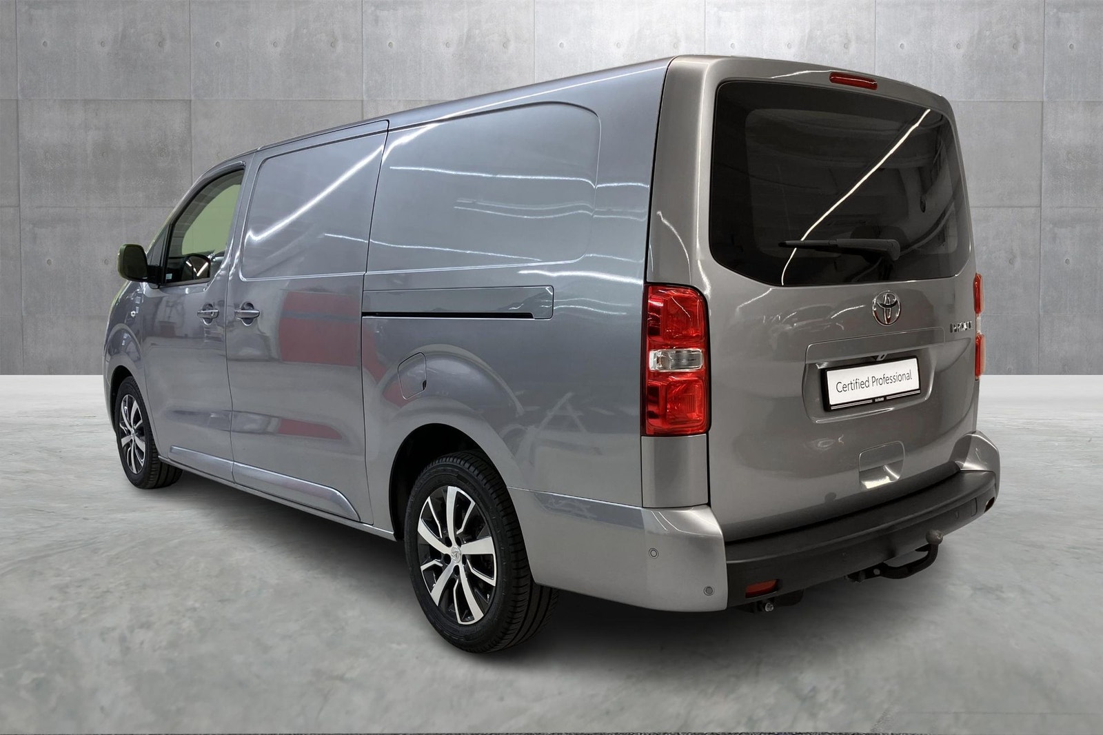 Toyota Proace L2 2.0 D-4D 145 Automatic, 144hp, 2024
