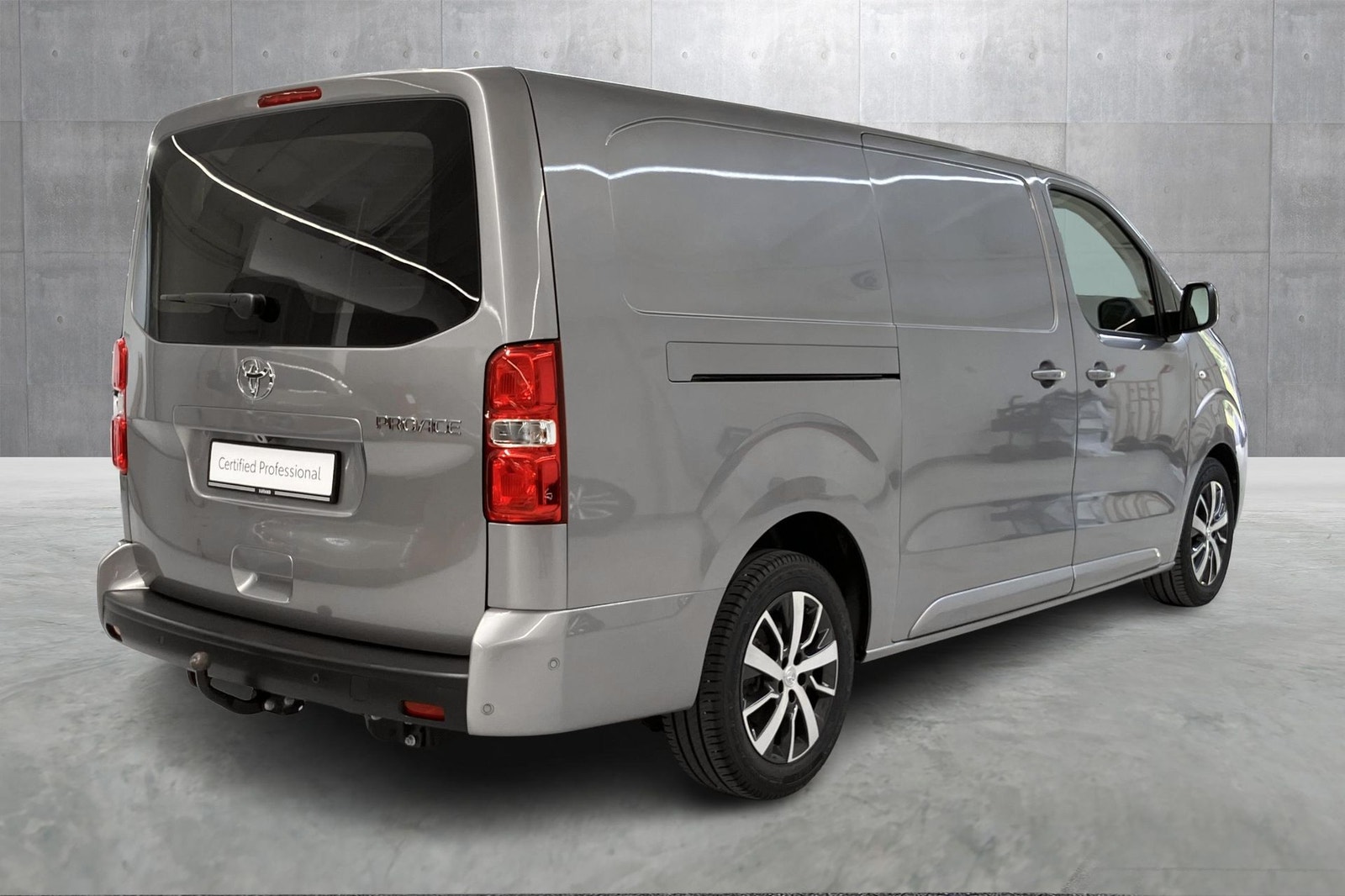 Toyota Proace L2 2.0 D-4D 145 Automatic, 144hp, 2024