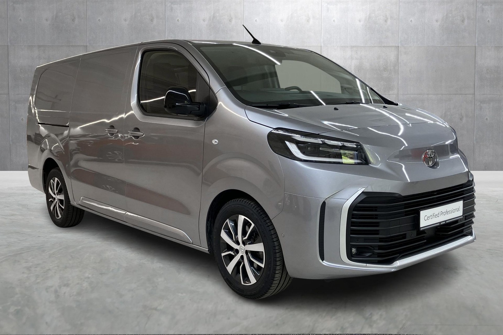 Toyota Proace L2 2.0 D-4D 145 Automatic, 144hp, 2024