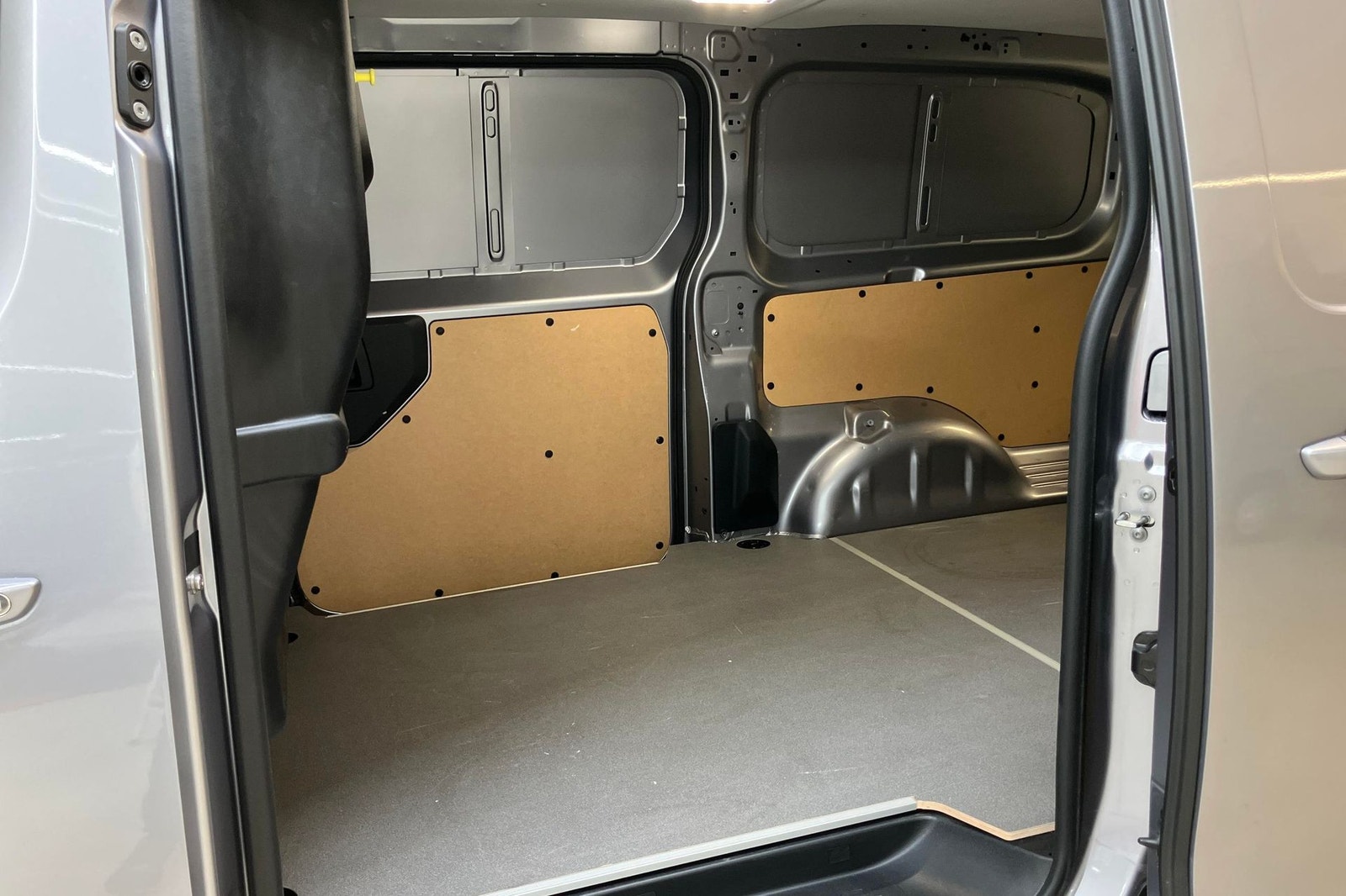 Toyota Proace L2 2.0 D-4D 145 Automatic, 144hp, 2024