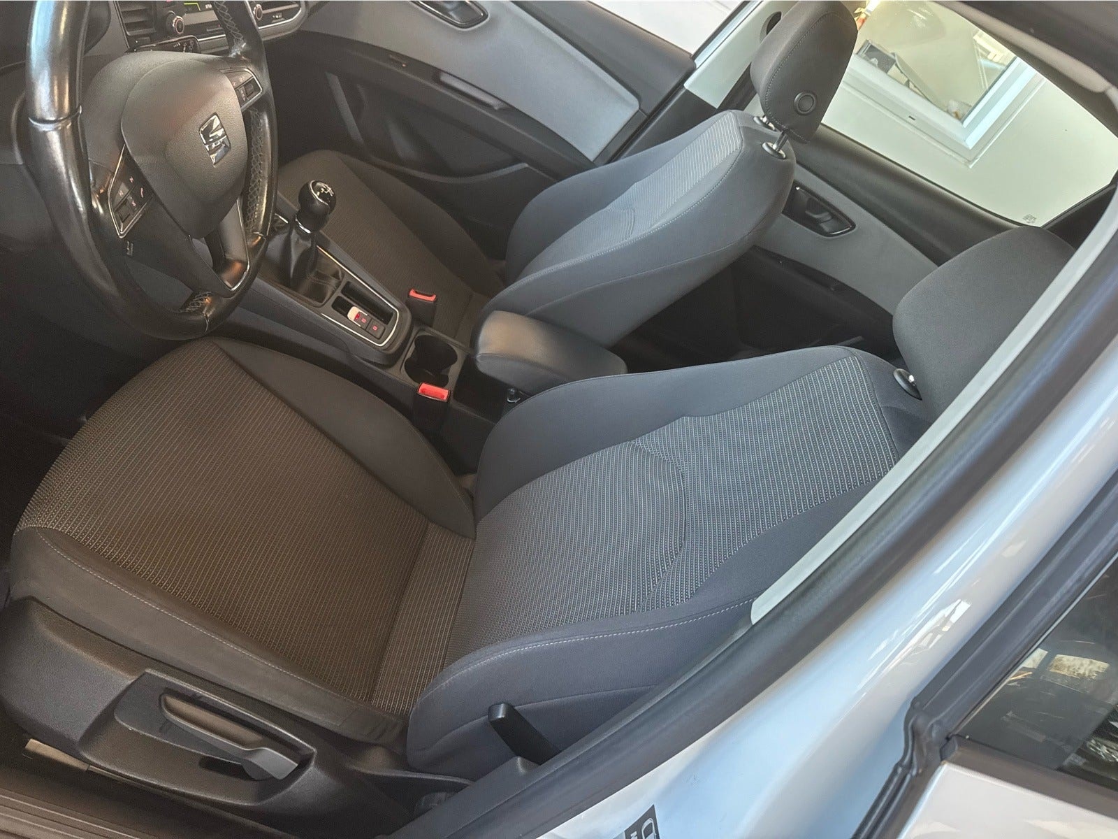 SEAT León 1.6 TDI Manual, 5-trins, 115ps, 2017