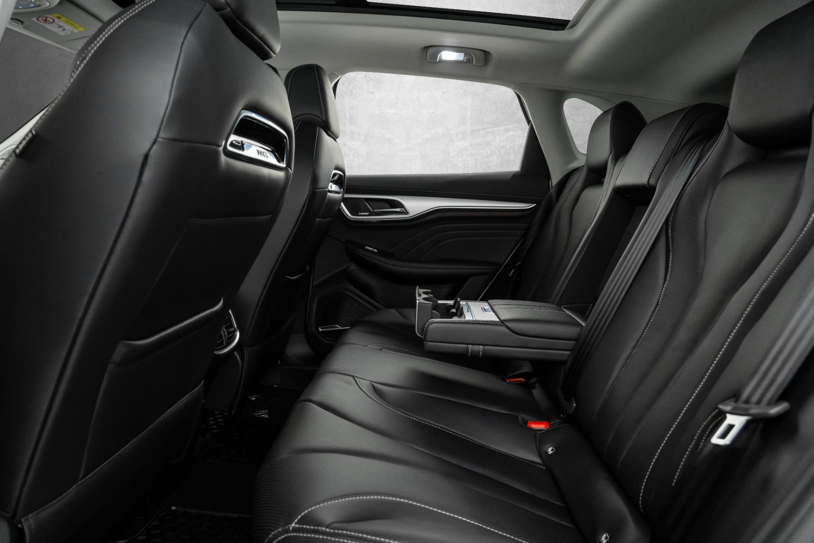 MG Marvel R Performance Automatic, 2-trinn, 288hk, 2024