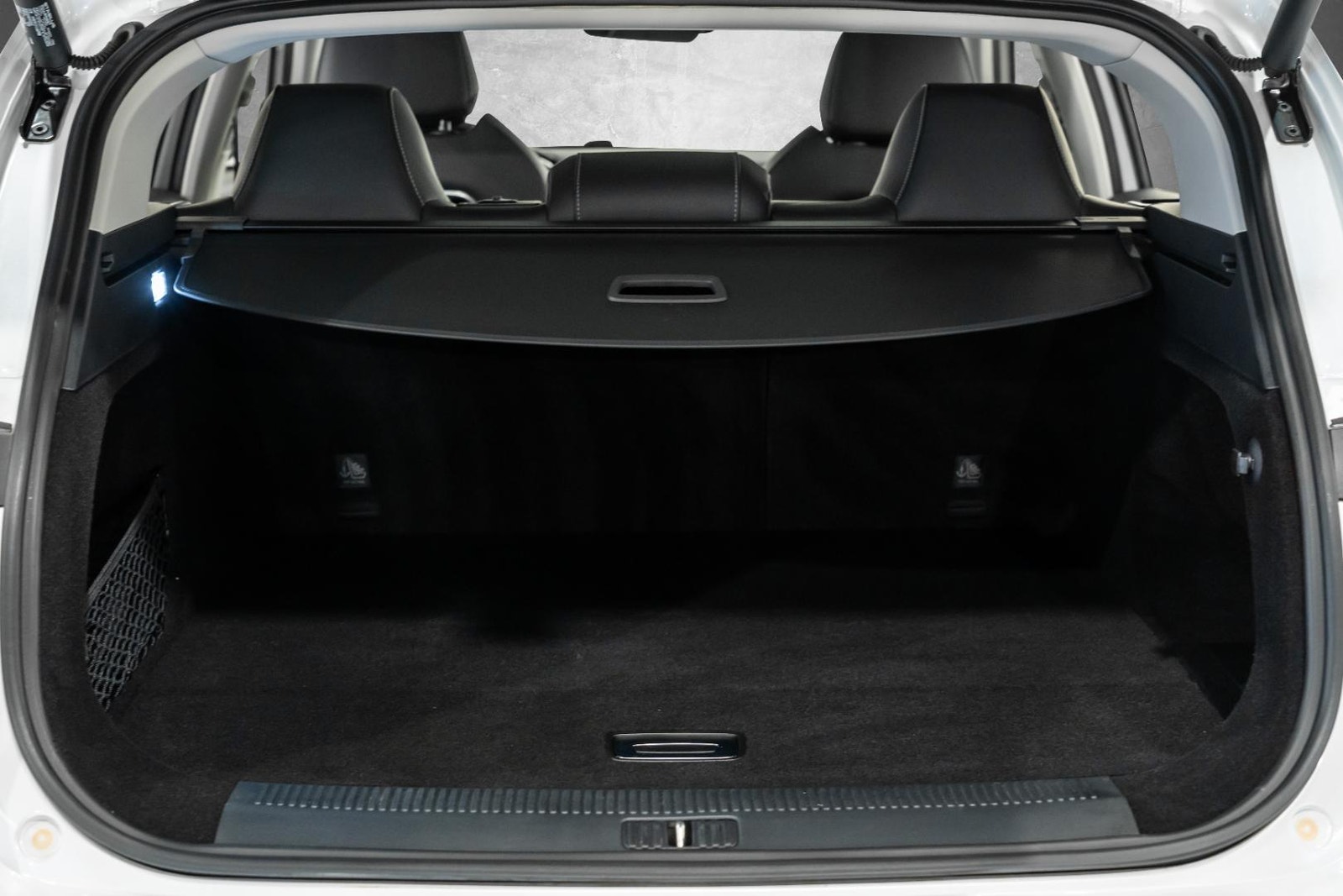 MG Marvel R Performance Automatic, 2-trinn, 288hk, 2024