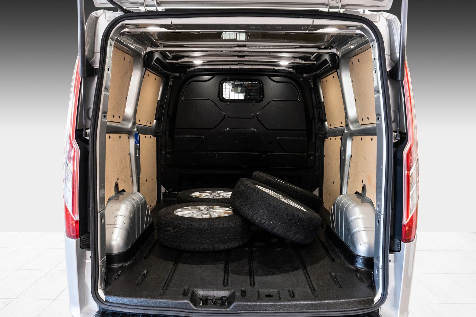 Ford Transit Custom 300 2.0 EcoBlue SelectShift, 130hp, 2023