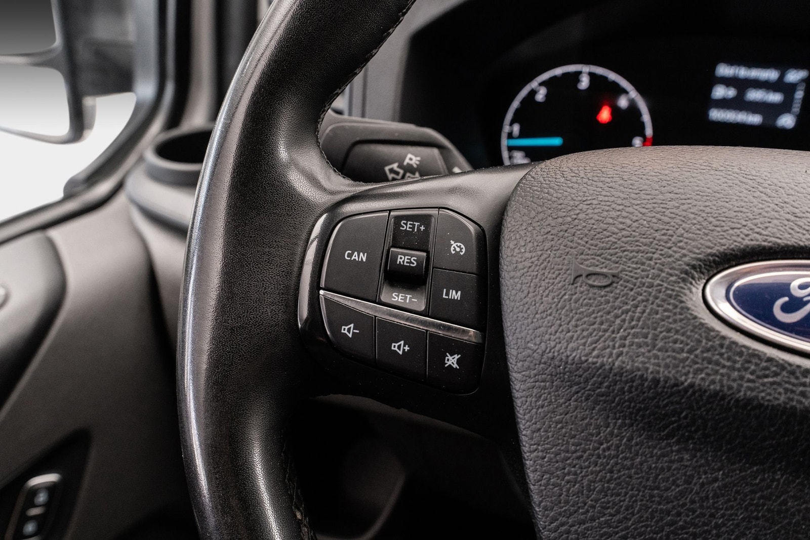 Ford Transit Custom 300 2.0 EcoBlue SelectShift, 130hp, 2023