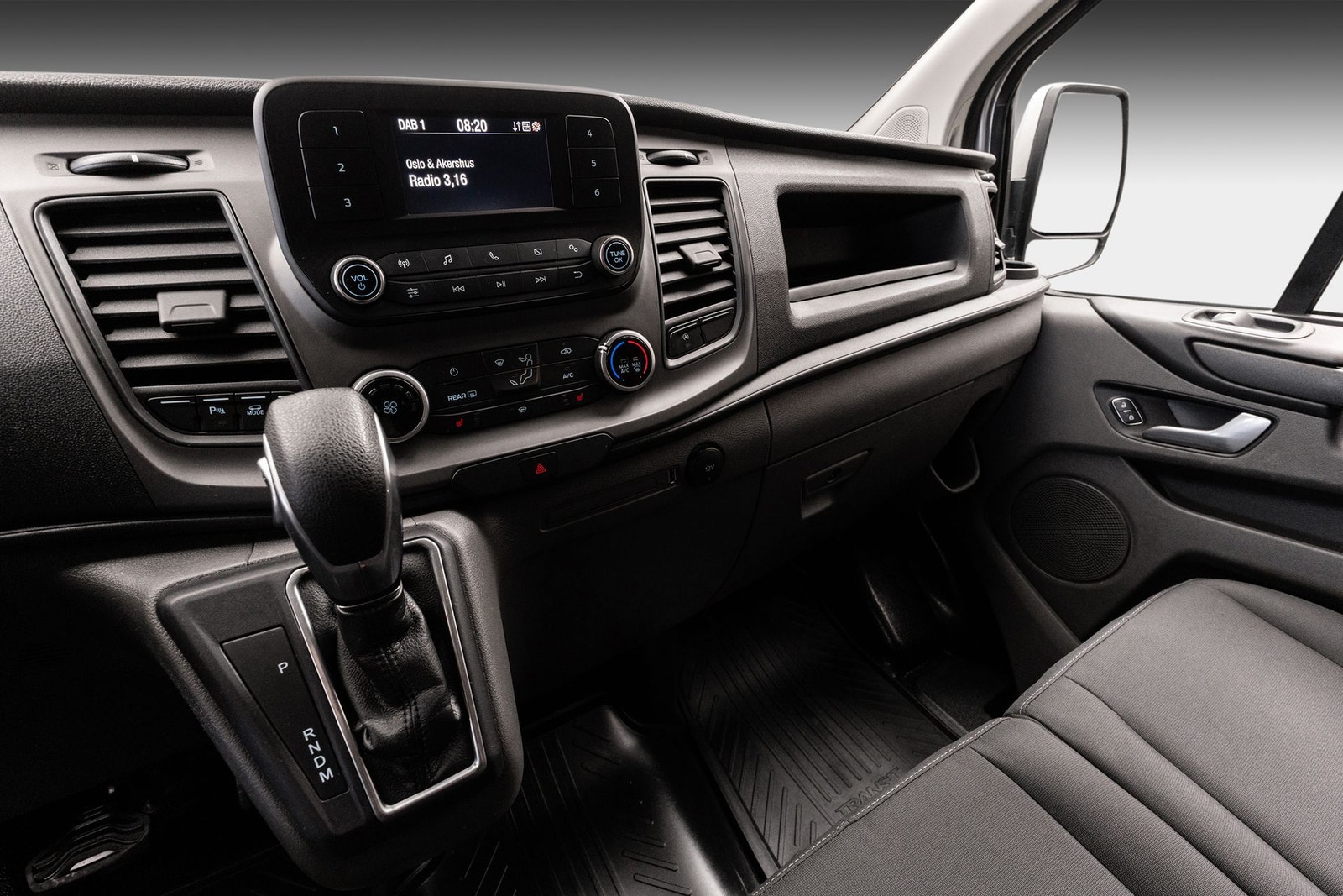 Ford Transit Custom 300 2.0 EcoBlue SelectShift, 130hp, 2023