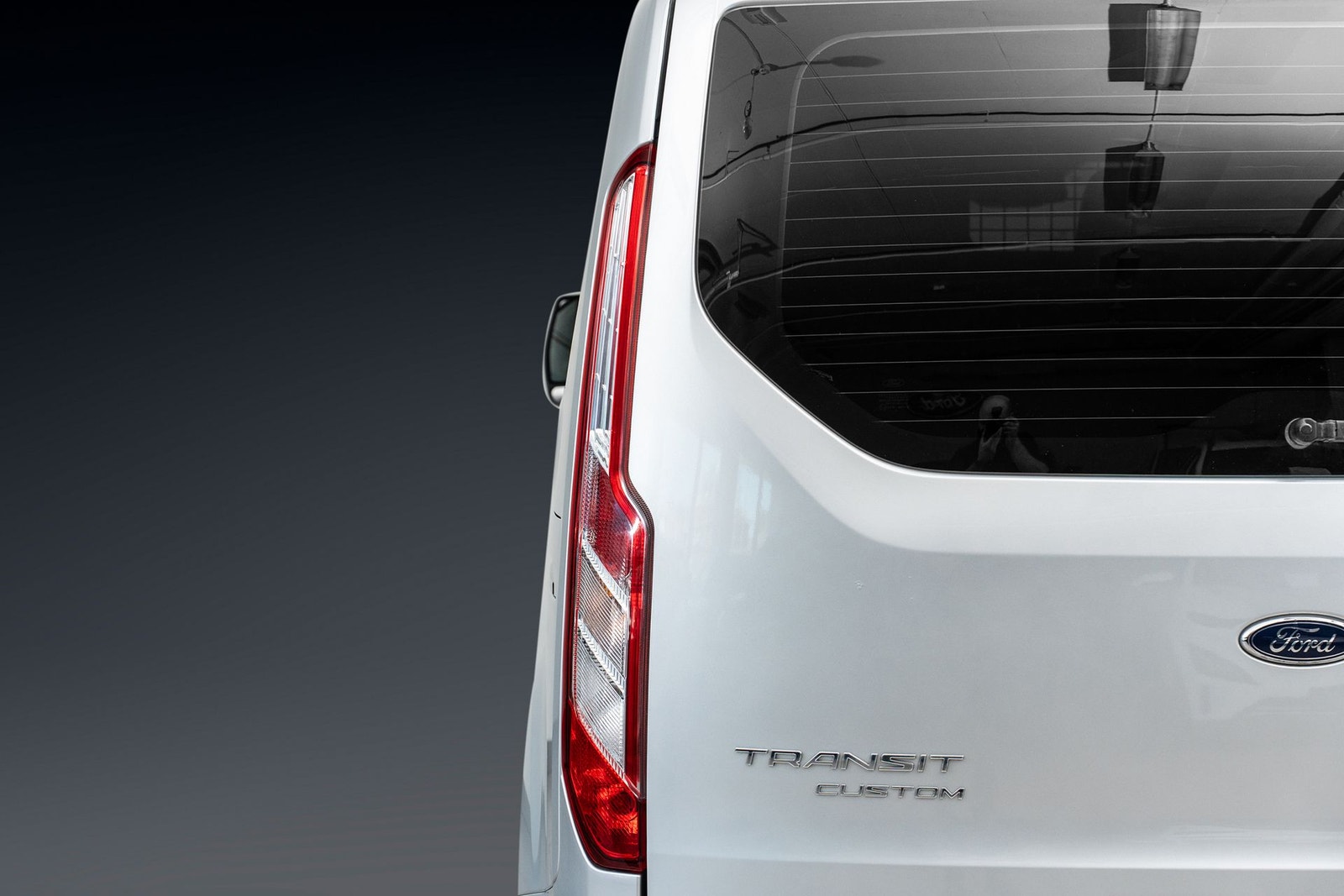 Ford Transit Custom 300 2.0 EcoBlue SelectShift, 130hp, 2023
