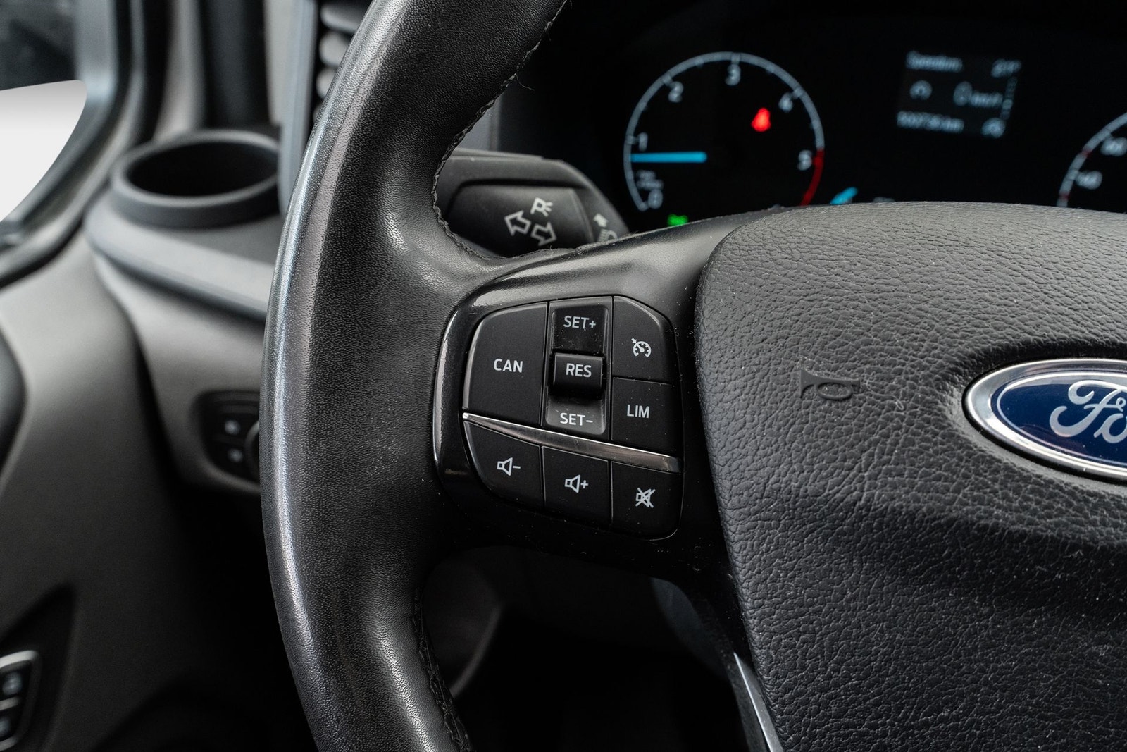 Ford Transit Custom 300 2.0 EcoBlue SelectShift, 130hp, 2023