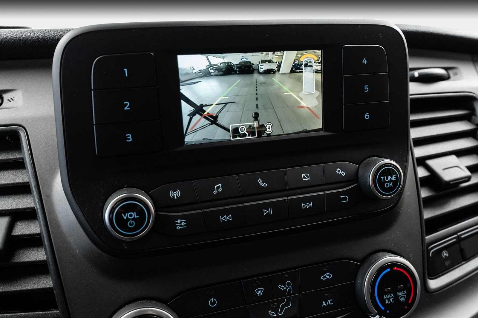 Ford Transit Custom 300 2.0 EcoBlue SelectShift, 130hp, 2023