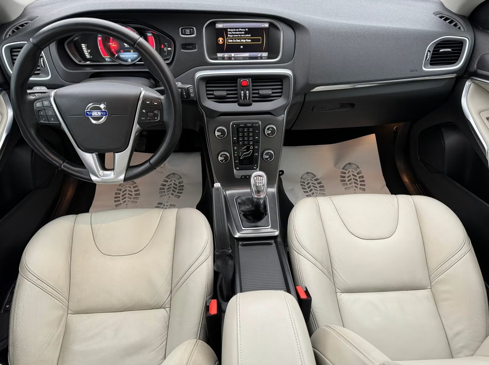 Volvo V40 D2 Manual, 6-trins, 115ps, 2013