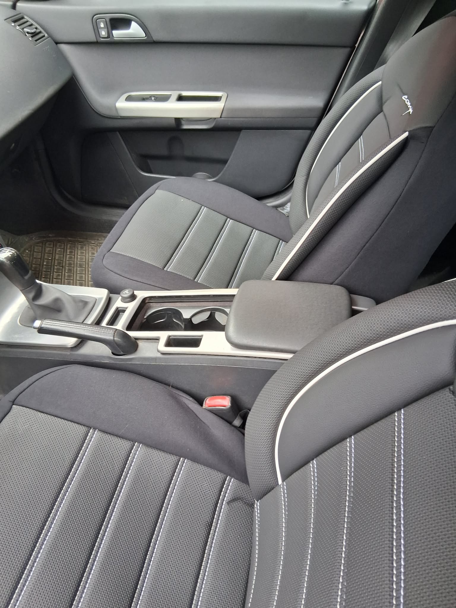 Volvo V50 2.0D Manual, 136hp, 2008