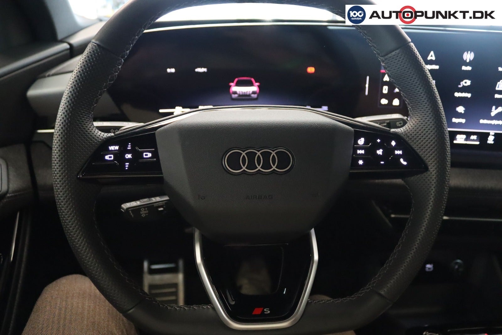 Audi Q6 e-tron, 252ps, 2025