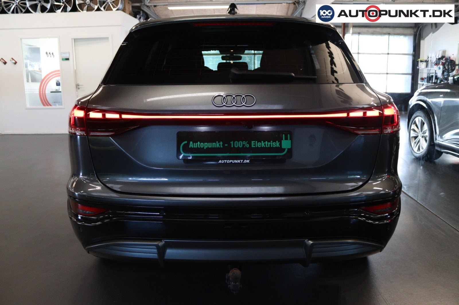 Audi Q6 e-tron, 252ps, 2025