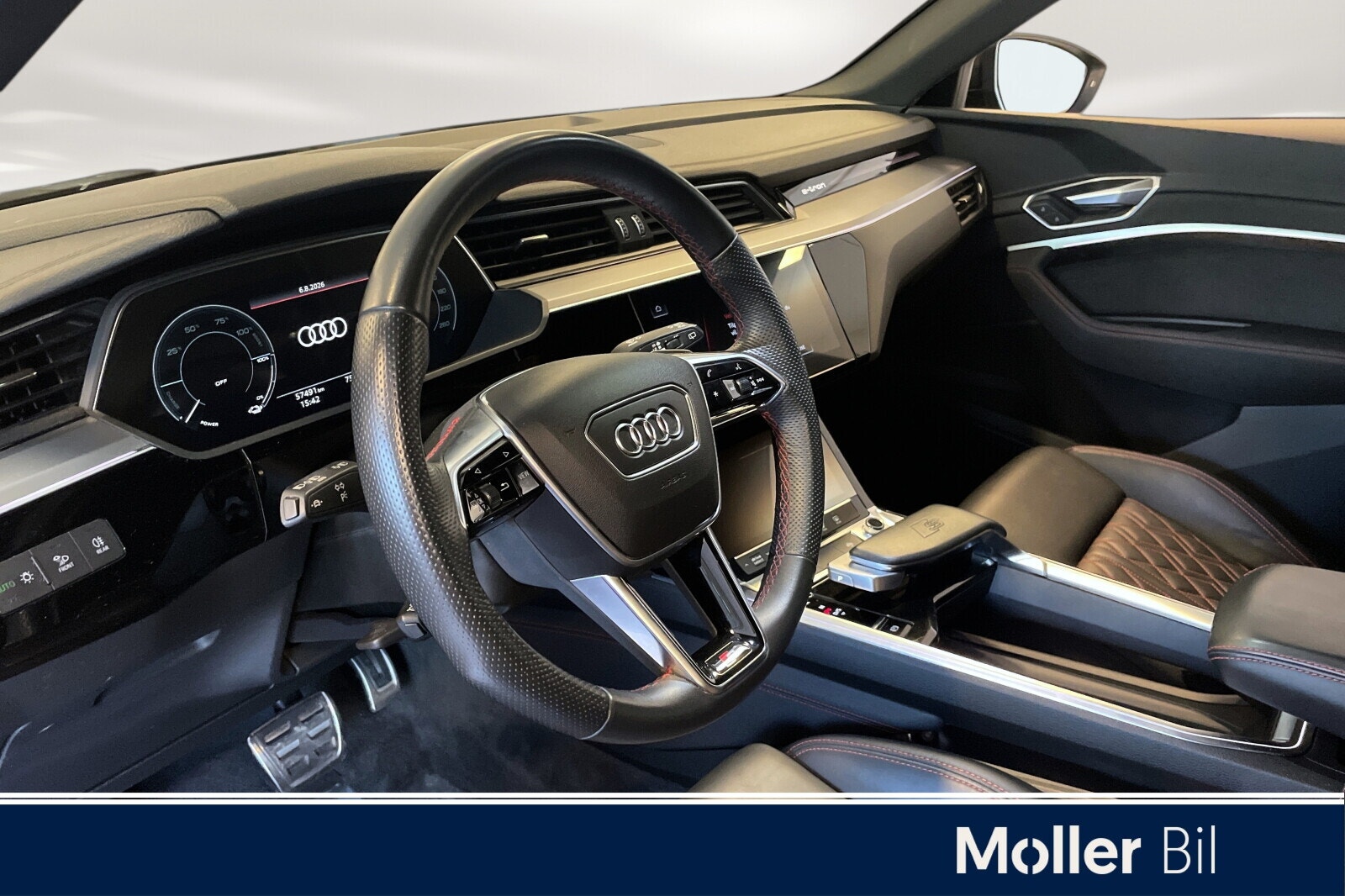 Audi SQ8 e-tron quattro, 503hk, 2024
