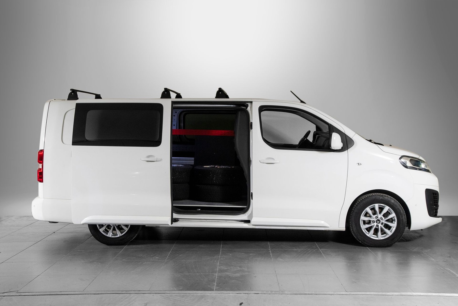 Citroën ë-Jumpy 75, 136hp, 2021