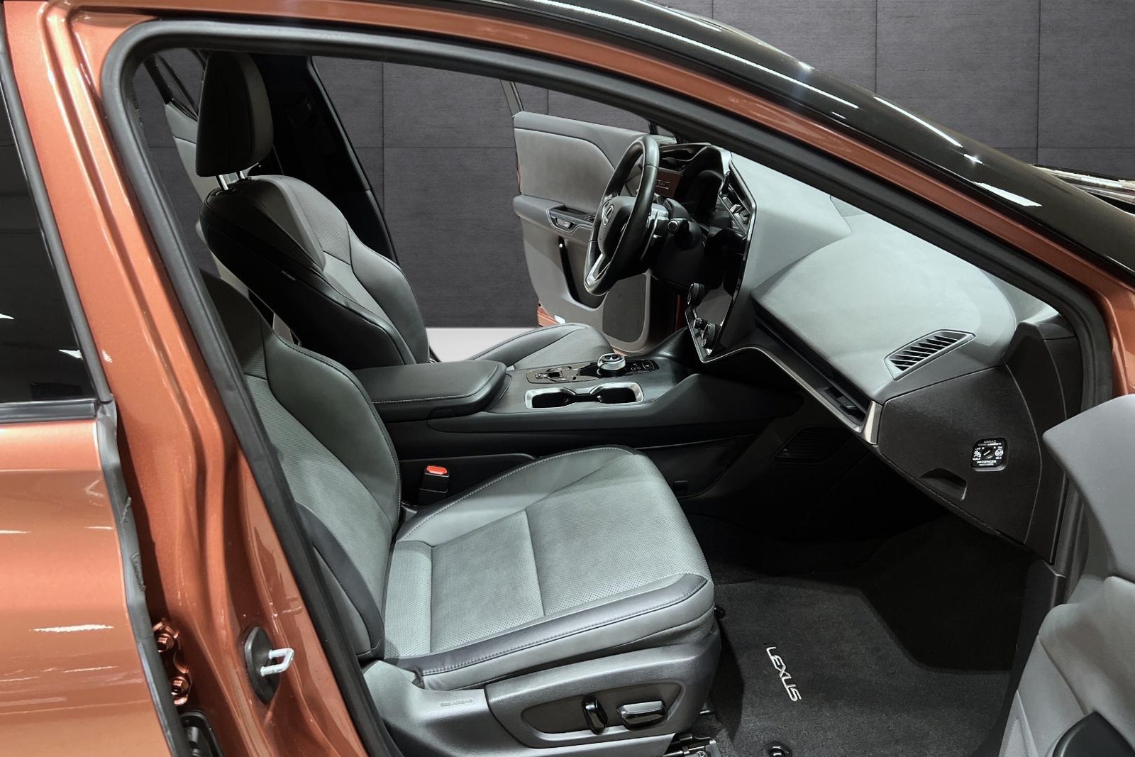 Lexus RZ 450e, 313hp, 2023