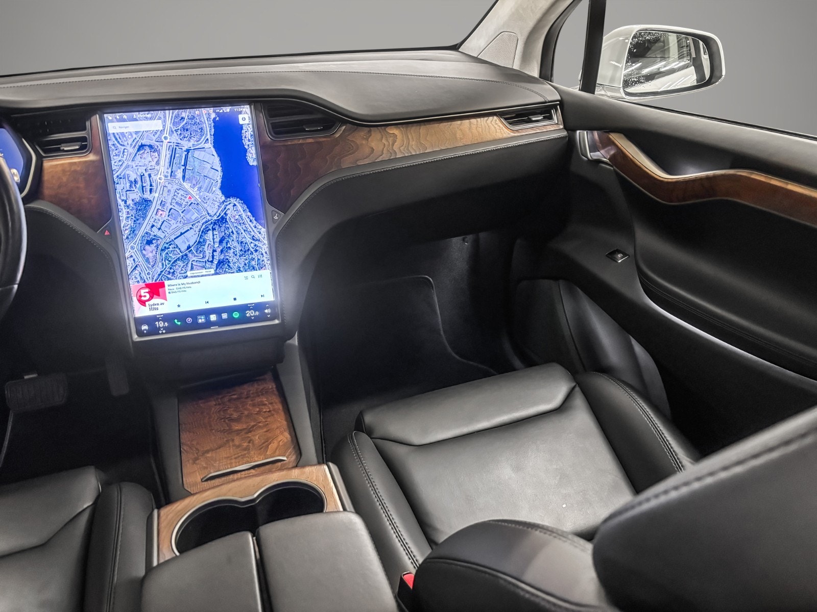 Tesla Model X 75D, 525ps, 2018