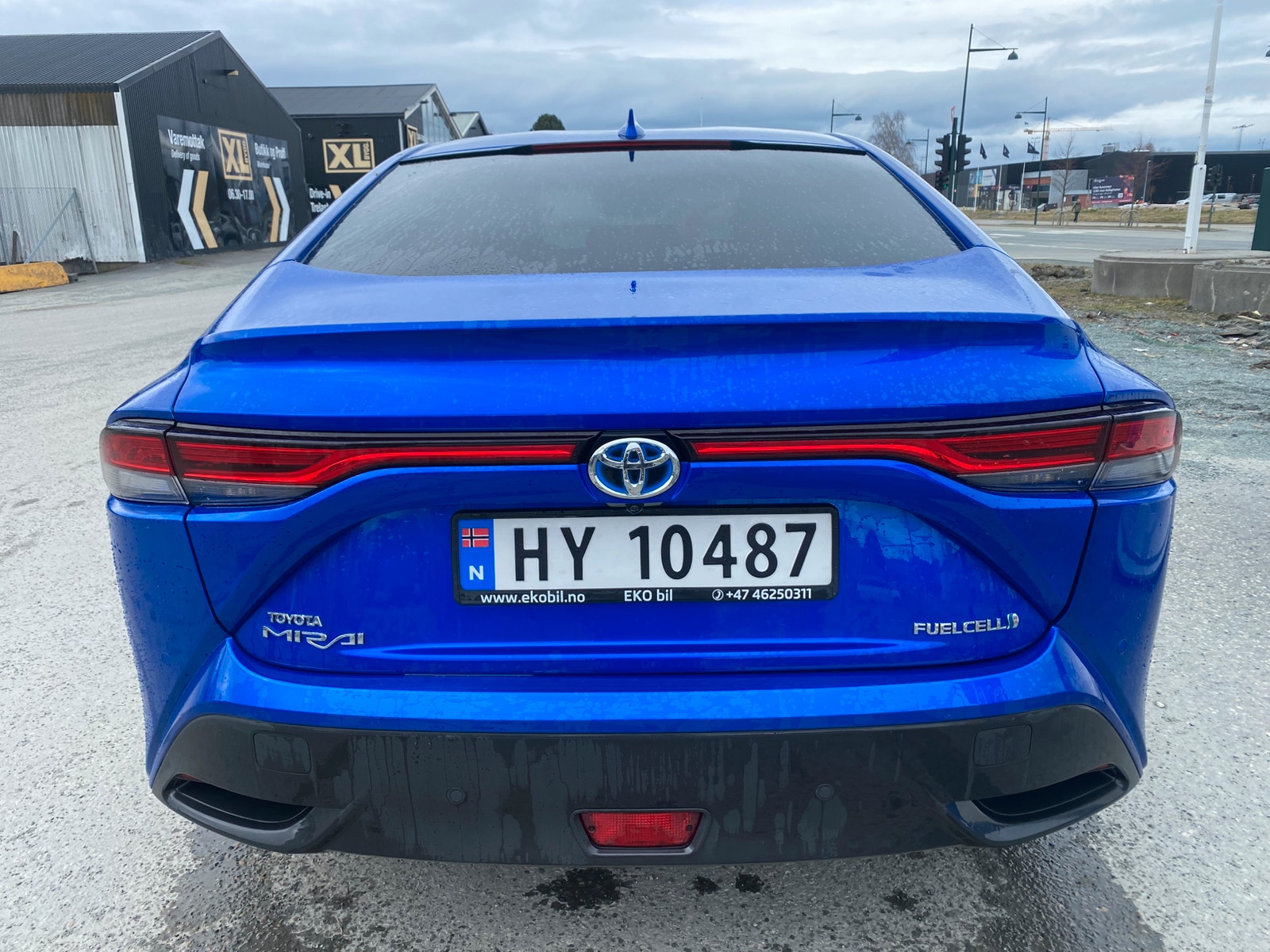 Toyota Mirai FuelCell, 182hp, 2021