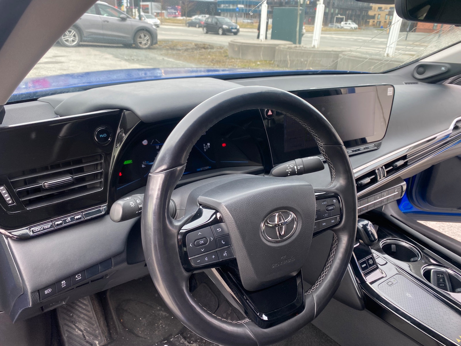 Toyota Mirai FuelCell, 182hp, 2021