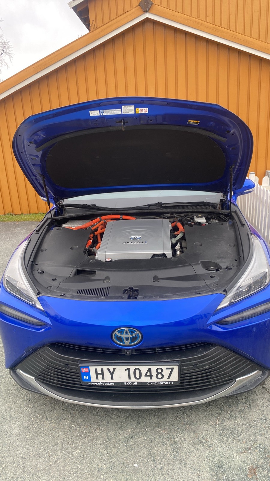 Toyota Mirai FuelCell, 182hp, 2021