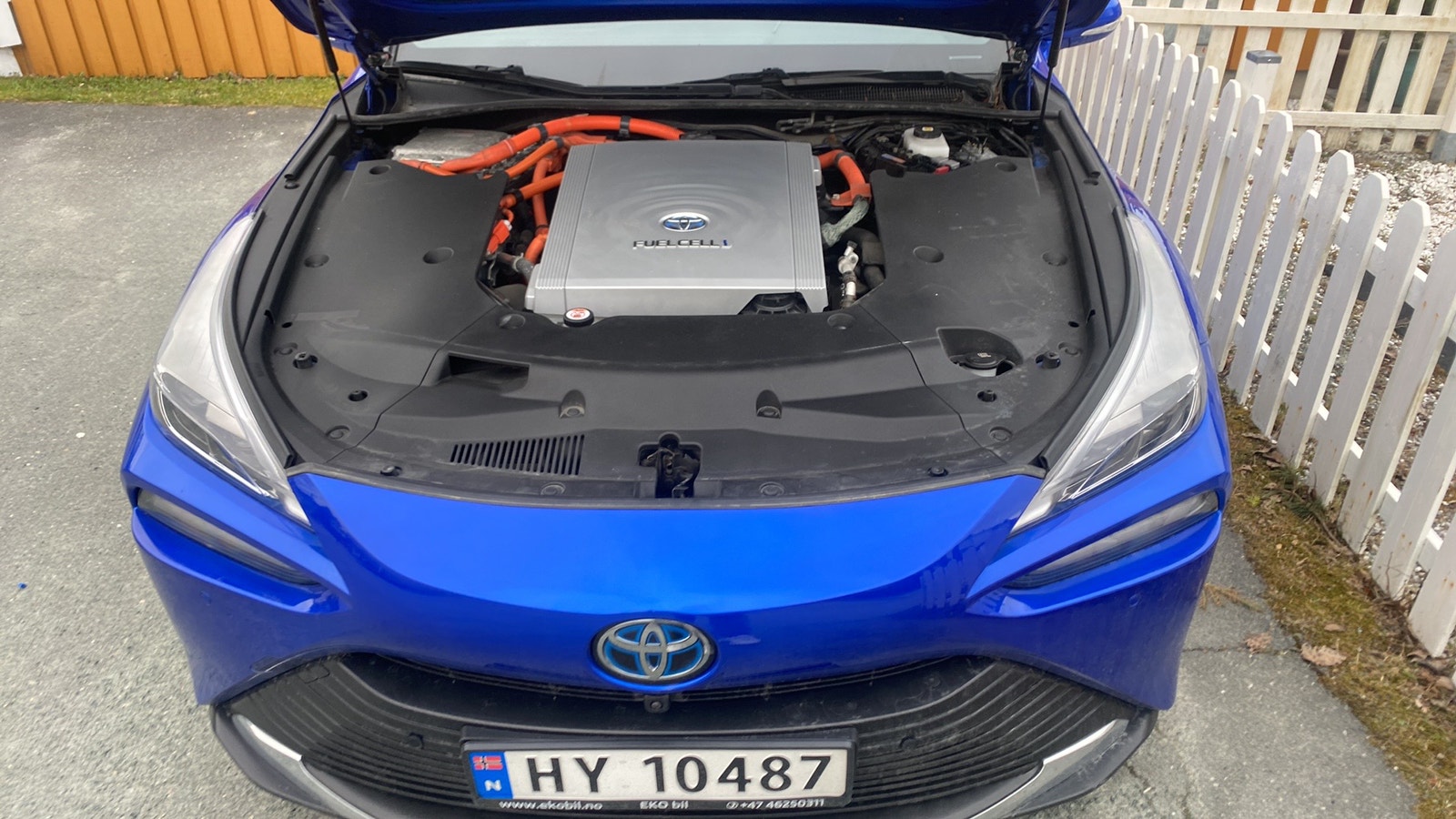 Toyota Mirai FuelCell, 182hp, 2021