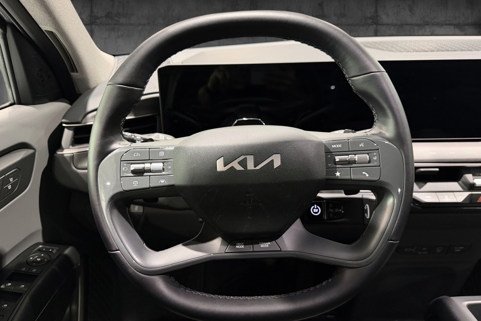 Kia EV9 AWD, 385ps, 2026