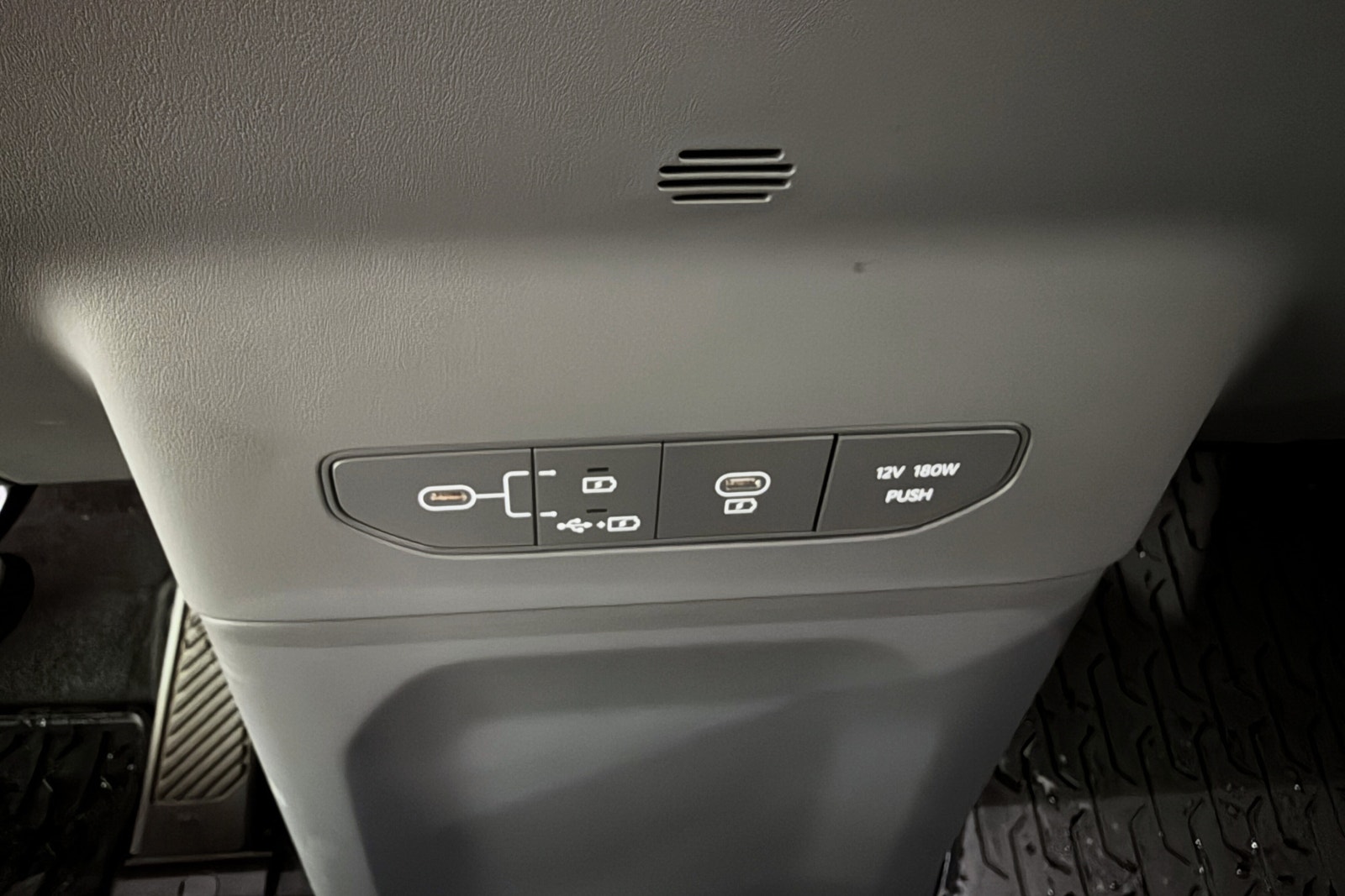 Kia EV9 AWD, 385ps, 2026