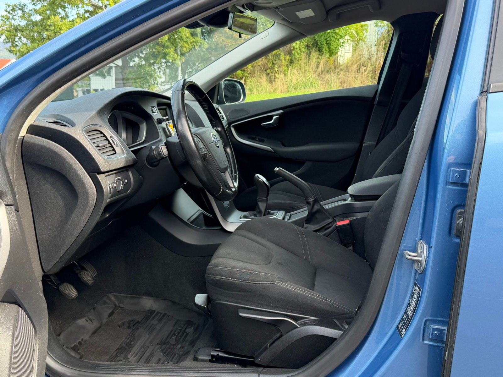 Volvo V40 D2 Manual, 6-trins, 115ps, 2015