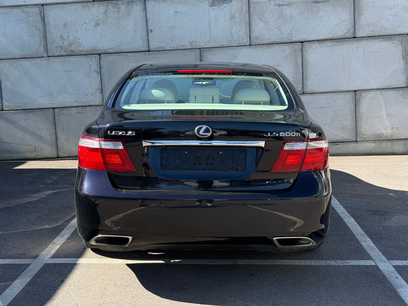 Lexus LS 600h AWD 5.0 V8 CVT, 445hp, 2008