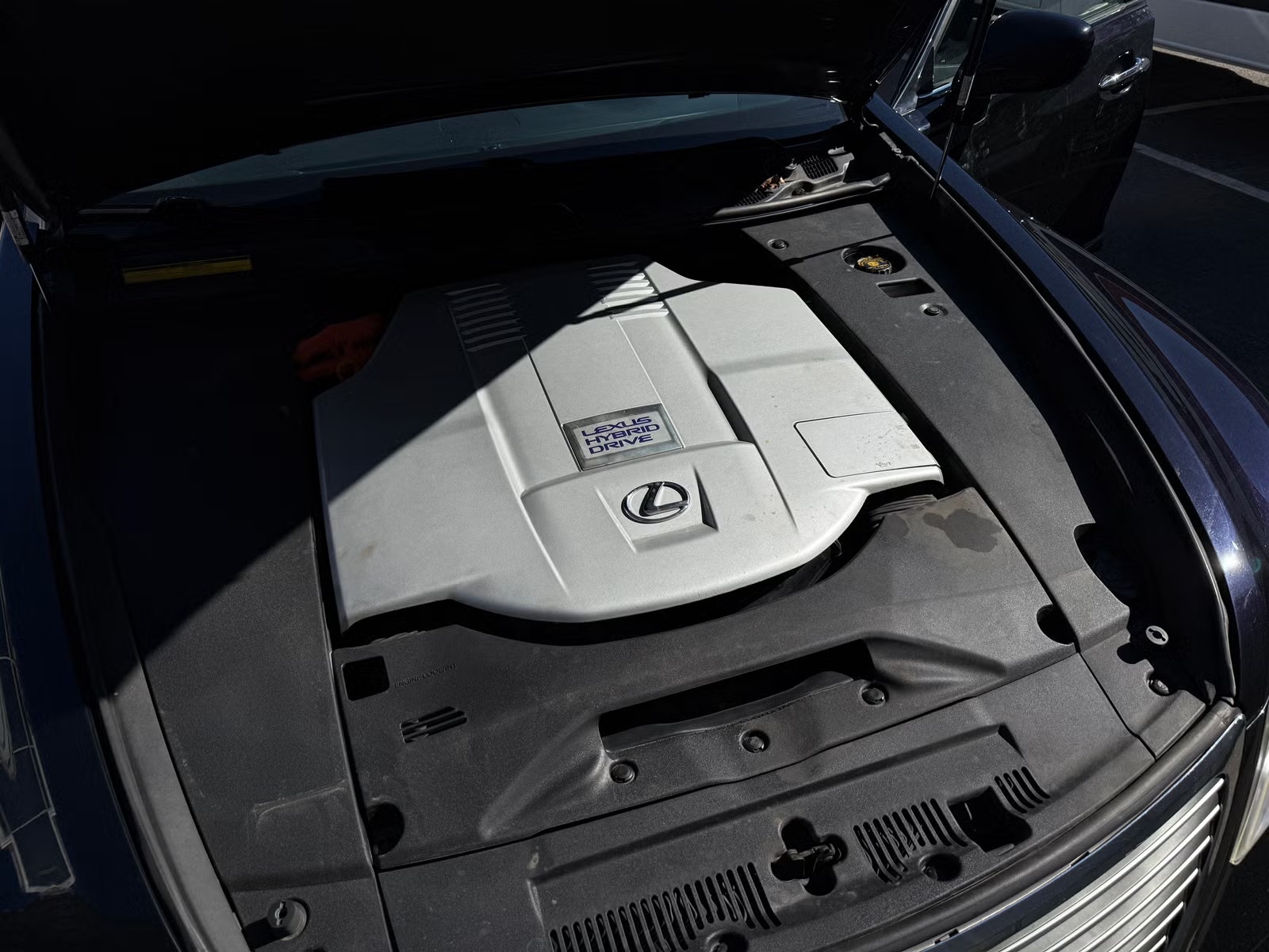 Lexus LS 600h AWD 5.0 V8 CVT, 445hp, 2008