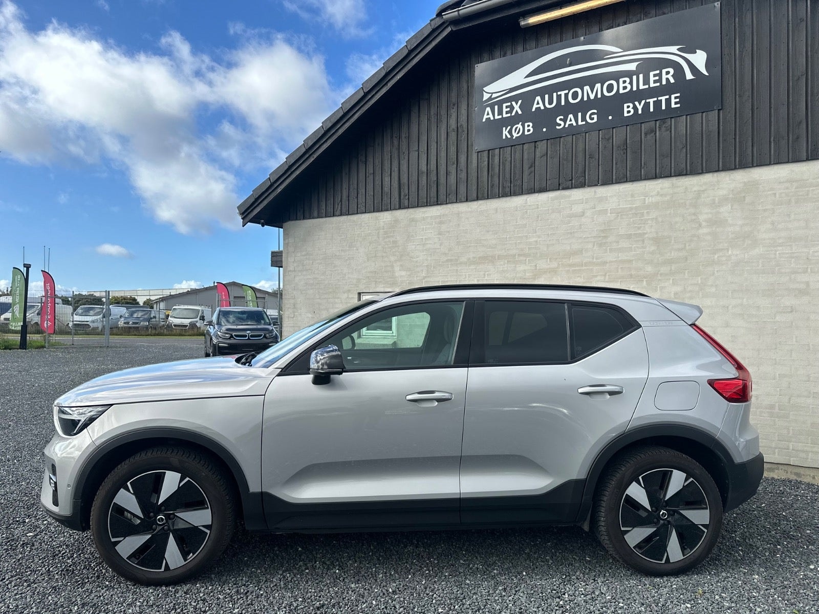 Volvo XC40 Recharge Extended Range, 252ps, 2024