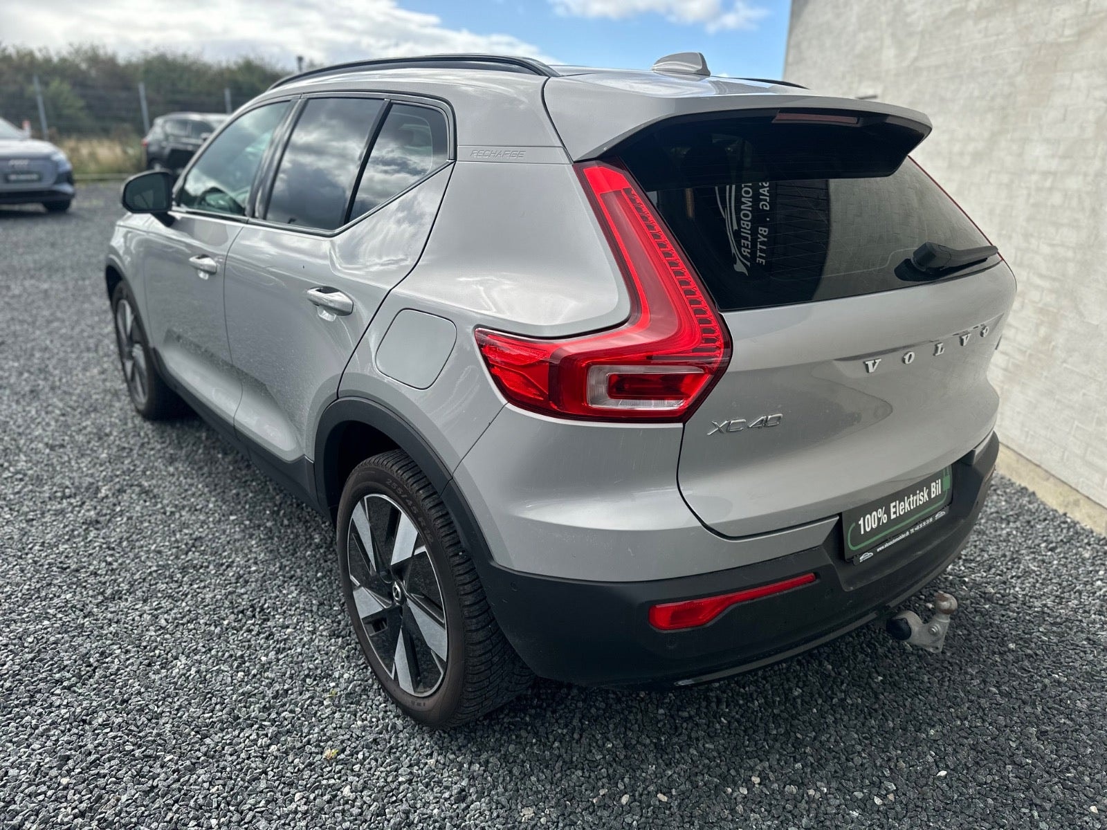 Volvo XC40 Recharge Extended Range, 252ps, 2024