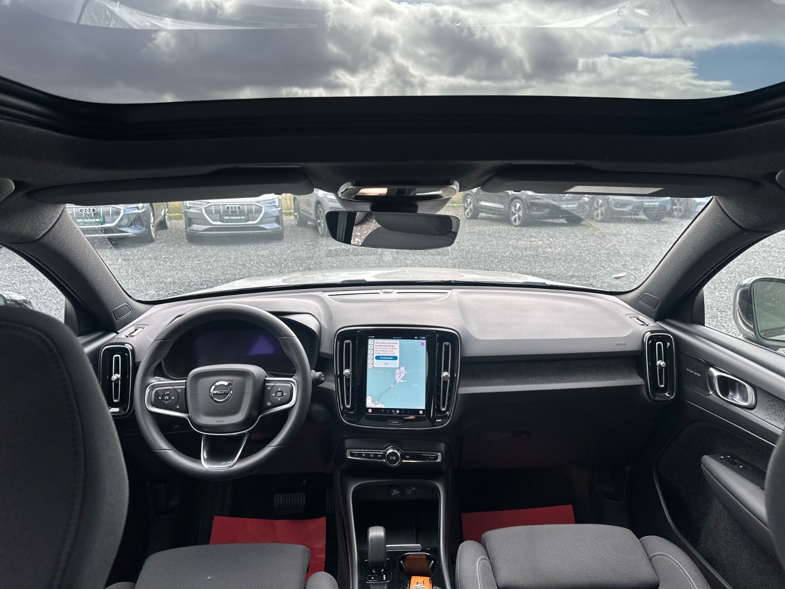 Volvo XC40 Recharge Extended Range, 252ps, 2024