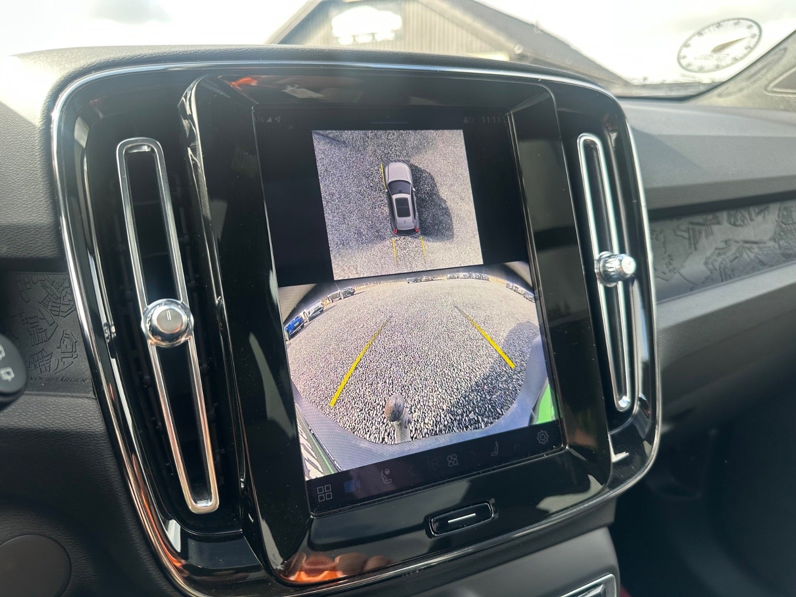 Volvo XC40 Recharge Extended Range, 252ps, 2024
