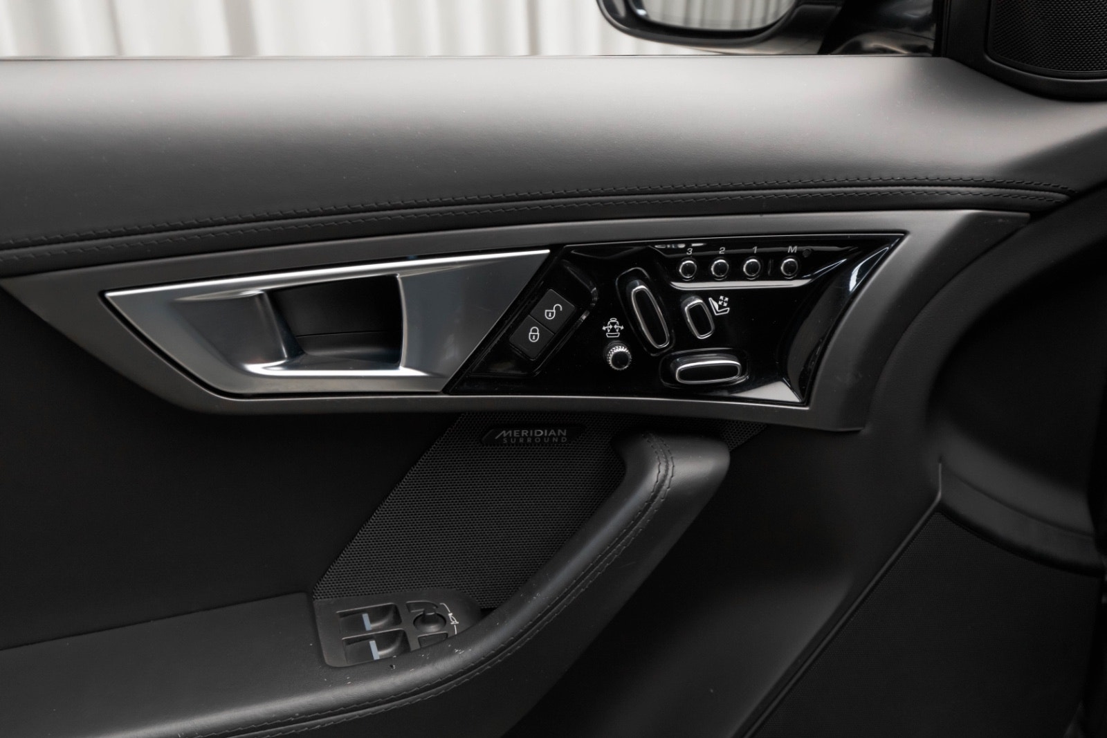Jaguar F-Type S AWD Quickshift, 381hp, 2016