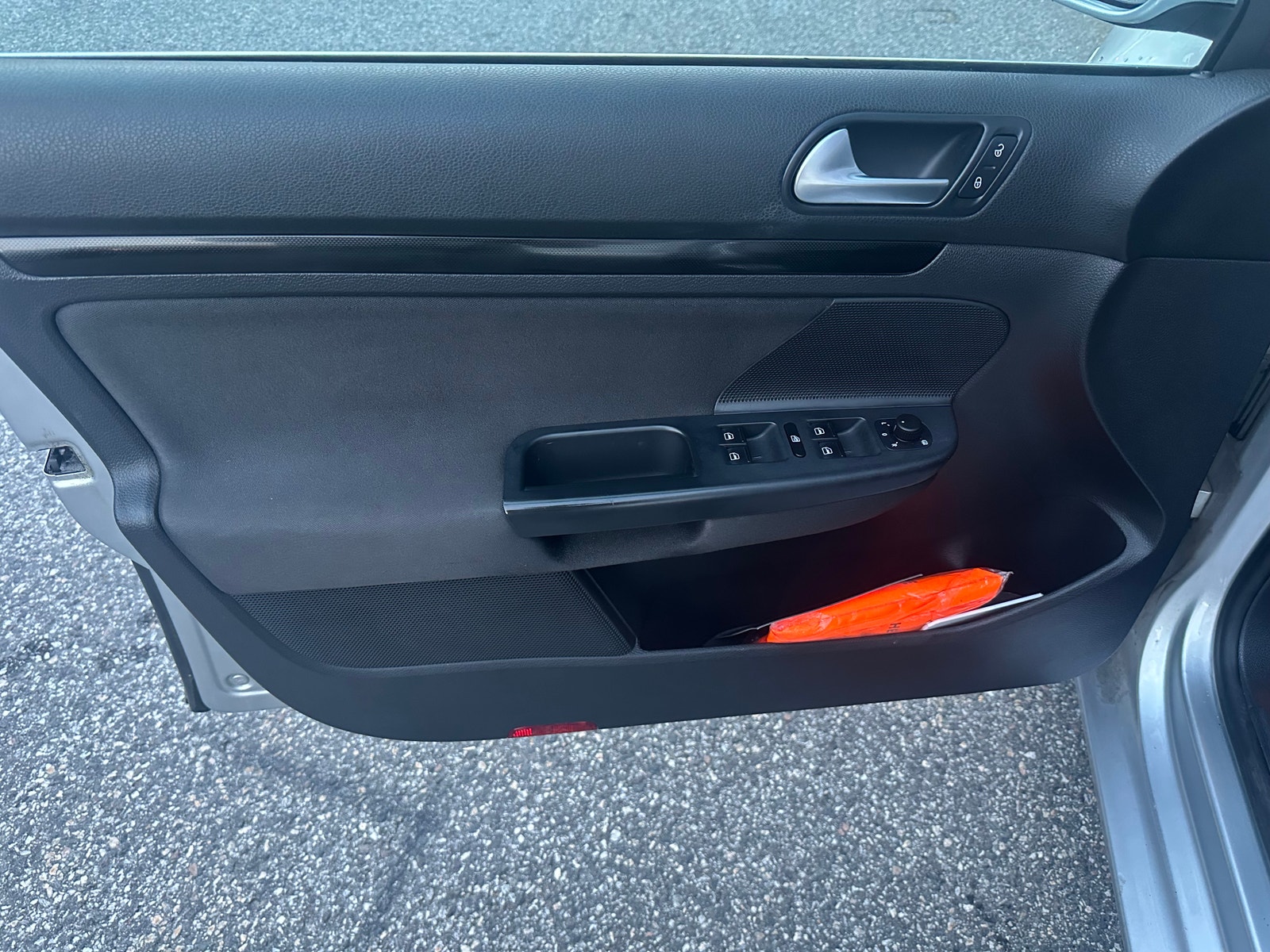 Volkswagen Golf Variant 1.6 TDI DPF DSG Sequential, 7-trins, 105ps, 2011
