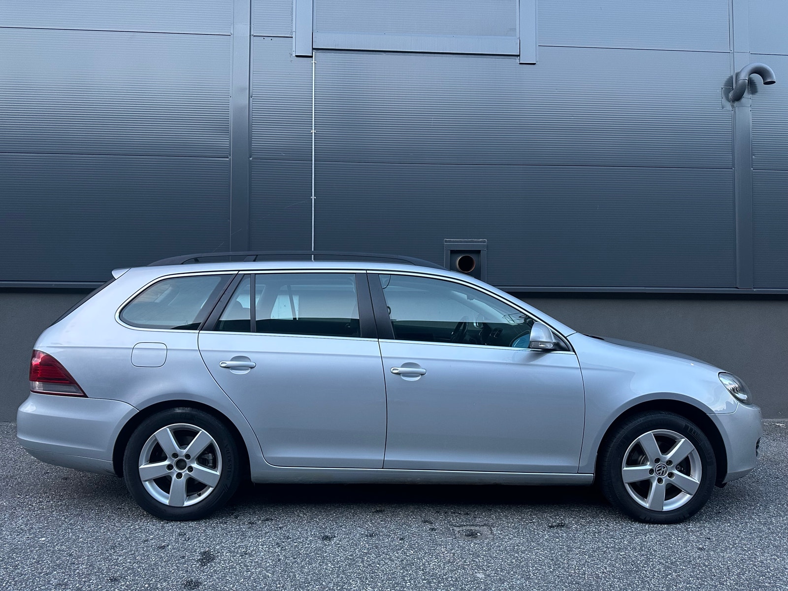 Volkswagen Golf Variant 1.6 TDI DPF DSG Sequential, 7-trins, 105ps, 2011
