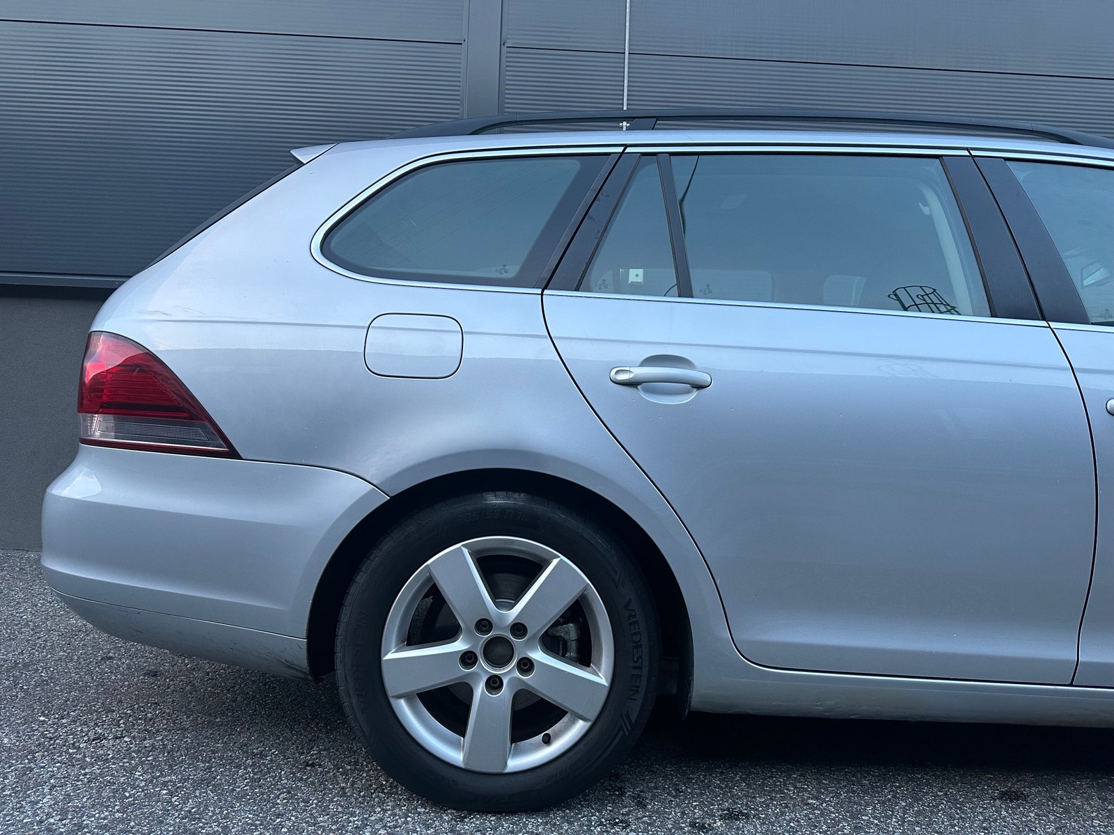 Volkswagen Golf Variant 1.6 TDI DPF DSG Sequential, 7-trins, 105ps, 2011