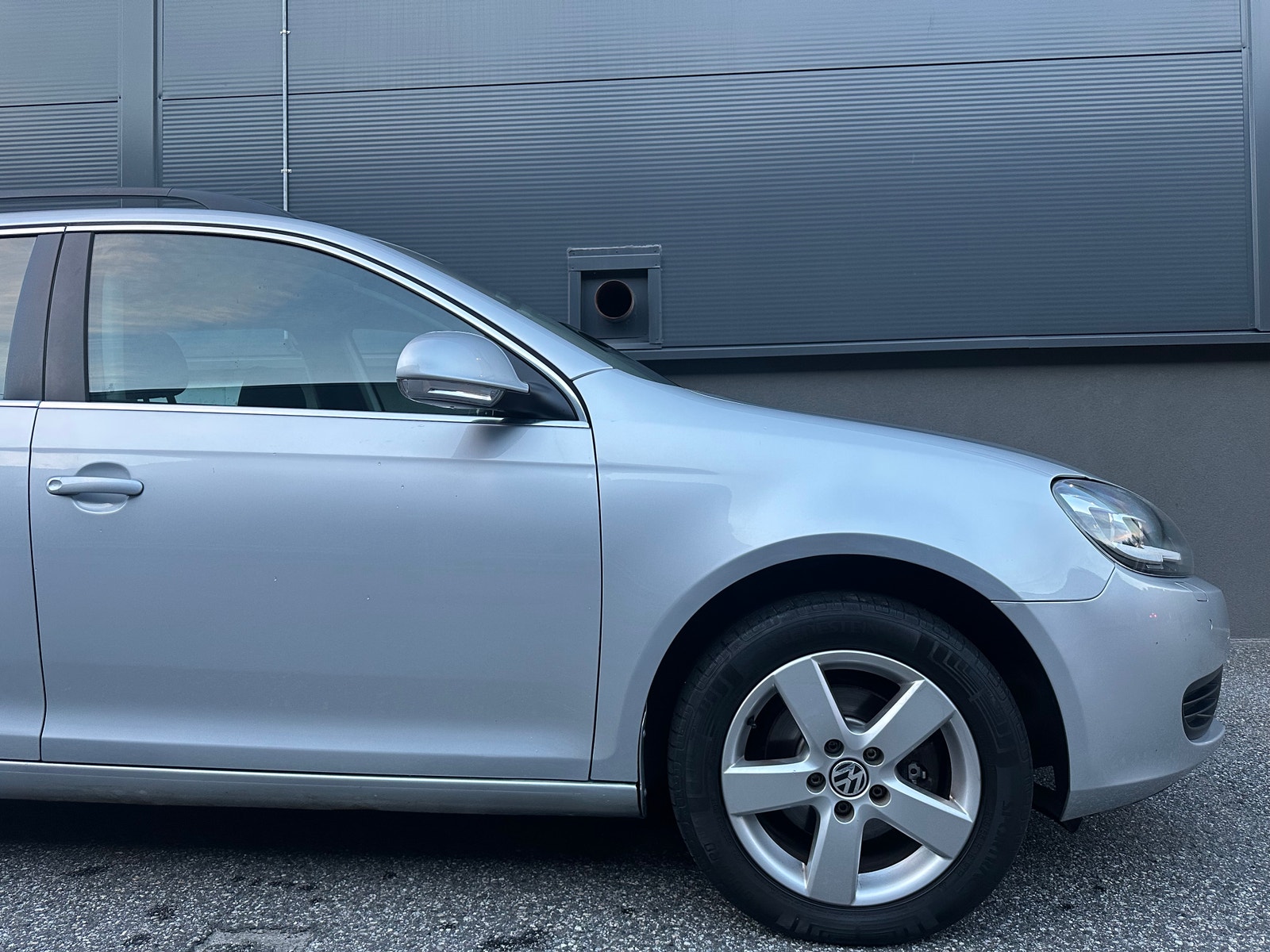 Volkswagen Golf Variant 1.6 TDI DPF DSG Sequential, 7-trins, 105ps, 2011