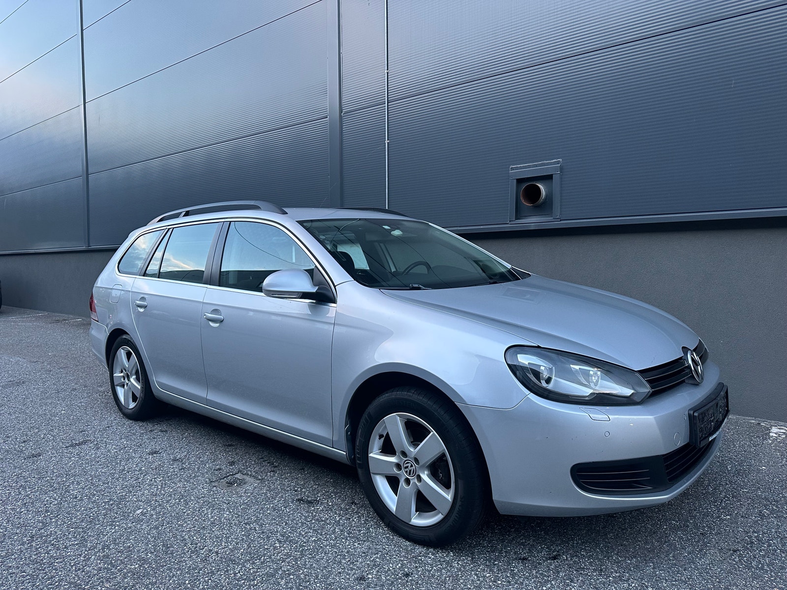 Volkswagen Golf Variant 1.6 TDI DPF DSG Sequential, 7-trins, 105ps, 2011
